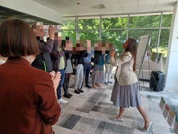 Formation à l'écologie intégrale pour dirigeants et administrateurs en séminaire en 2026.